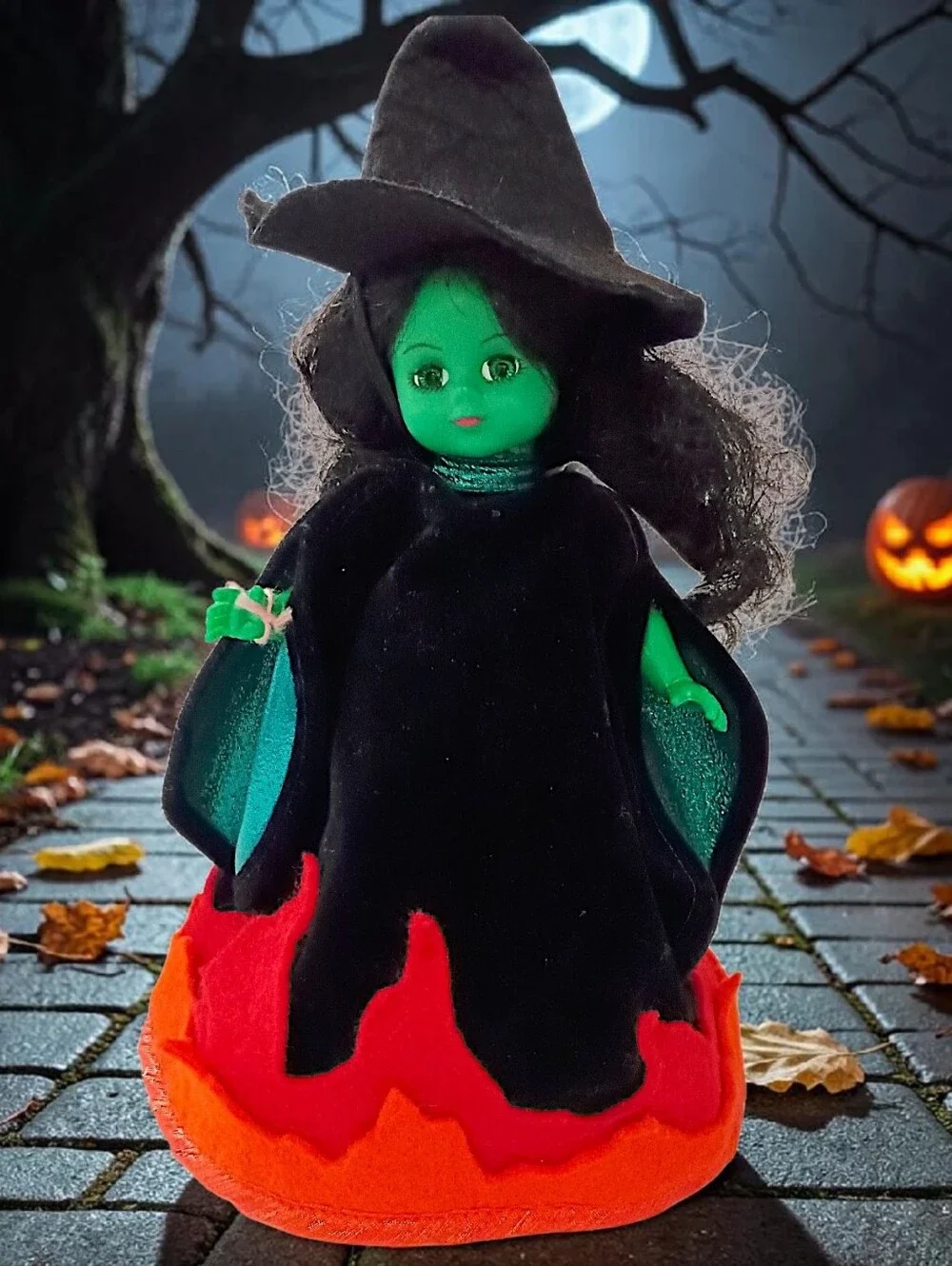 Madame Alexander Doll 1994 Wicked Witch Of The West Wizard of Oz‎ Velvet Flames